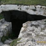 Мангуп. Пещерное помещение на юго-восточном склоне.